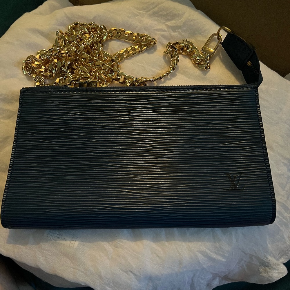 Louis Vuitton Blue Epi Leather Clutch